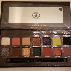 Anastasia Beverly Hills Prism palette